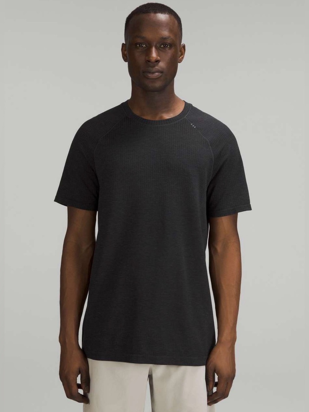 Lululemon Metal Vent Tech Short Sleeve Graphite Grey , size XL